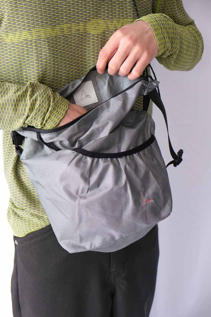 YUNA DYNEEMA CROSSBODY BAG / BLACK