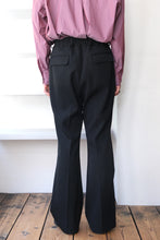 Load image into Gallery viewer, HEAVY WOOL GABARDINE FLARE EASY TROUSERS .12 / BLACK