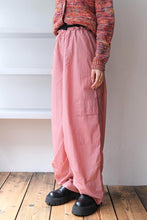 Load image into Gallery viewer, ROPE CARGO TROUSERS / DUSTY ROSE