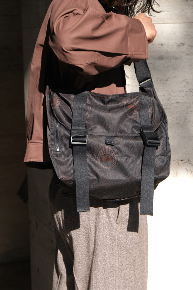 LIBERTY PEACOCK MESSENGER BAG(M) / DARK NAVY
