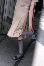 画像をギャラリービューアに読み込む, LAI MIDI PLEAT SKIRT / ECRU