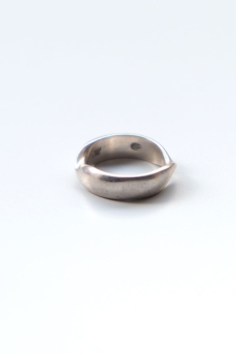 GEORG JENSEN | MODEL NUMBER 309 DESIGNED BY 'KIM NAVER' STERLING SILVER RING / SILVER
