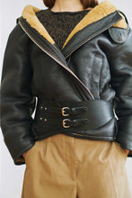 Load image into Gallery viewer, GIRDLE BELT / SLOW BLACK ARID BULL HIDE