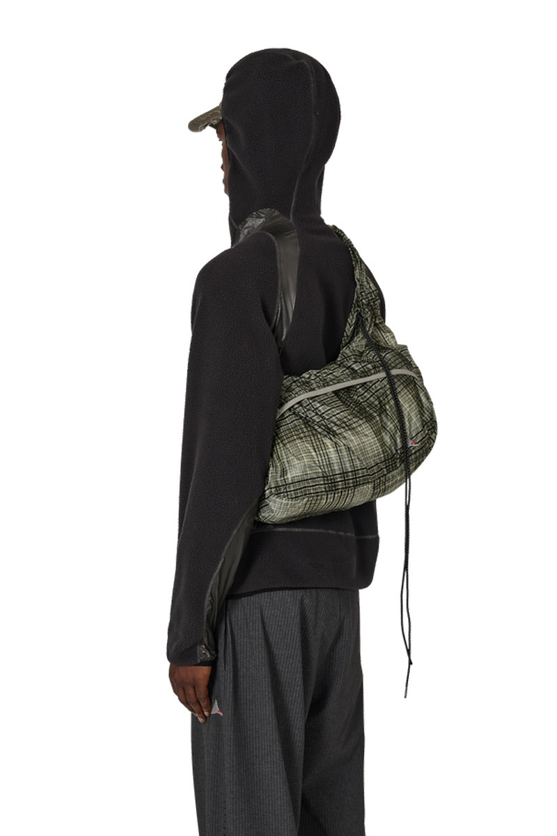 LAKI PACKABLE KNOT BAG / BLACK/GREEN