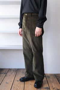 STRAIGHT TROUSERS HIGH DENCE WOOL GABARDINE / PETRO GREEN [Kobe store]