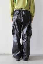 Load image into Gallery viewer, WAX VINTAGE WIDE CARGO PANTS / BLACK