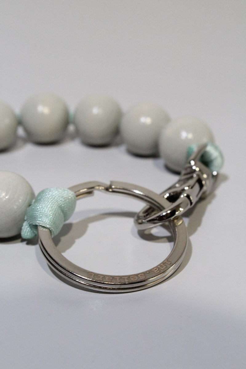 DICKE PERLEN SHORT KEYHOLDER / LIGHTGREY