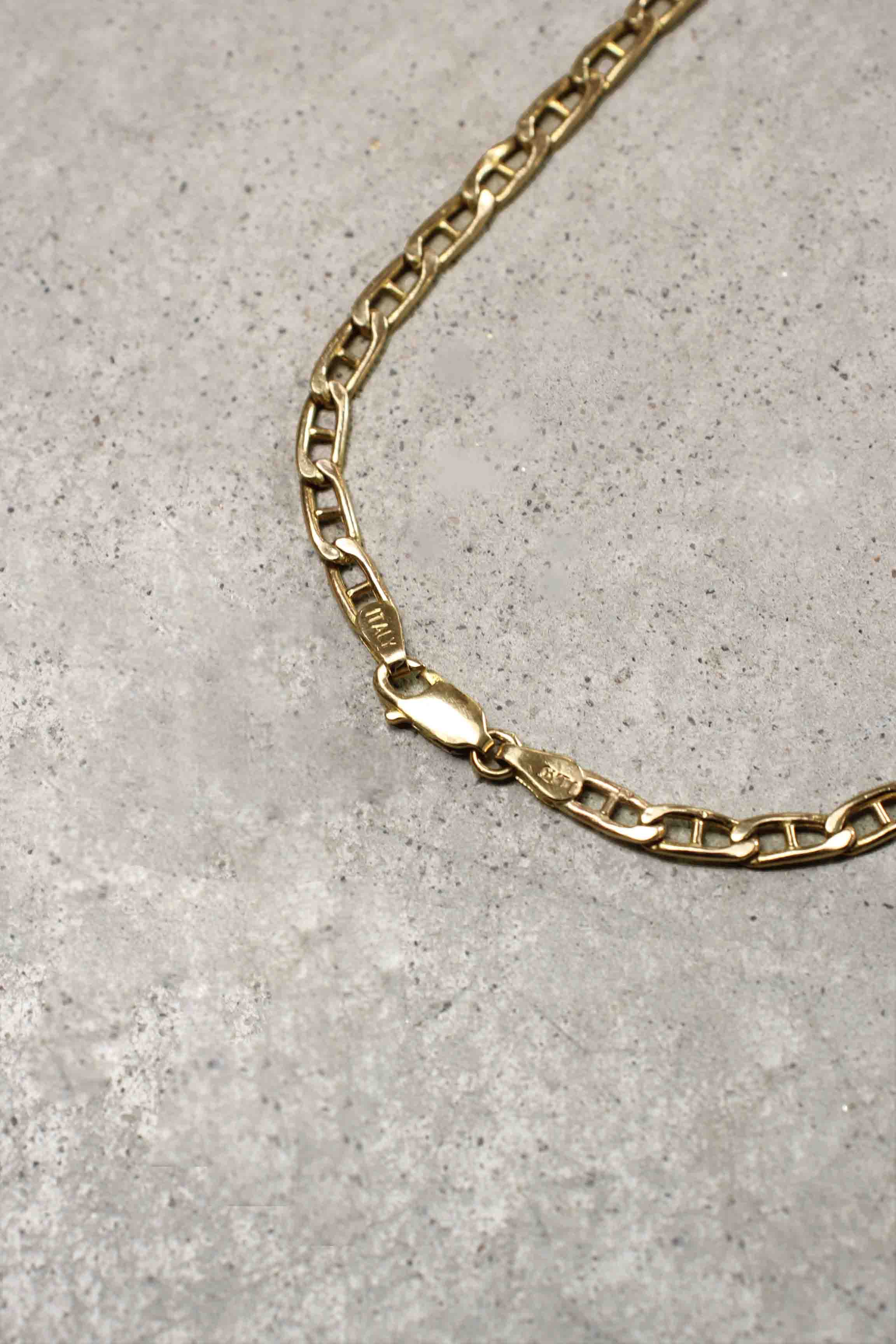 MADE IN ITALY 10K GOLD NECKLACE 6.25G / GOLD