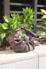 画像をギャラリービューアに読み込む, KIKU CROISSANT BAG / ROOT