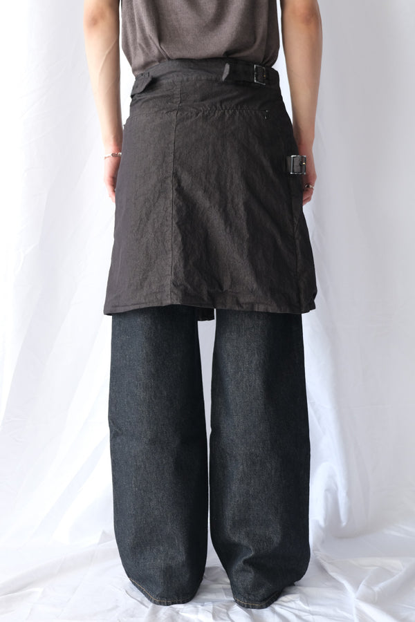GARMENT DYED WRAP GURKHA SKIRT .15 / BLACK