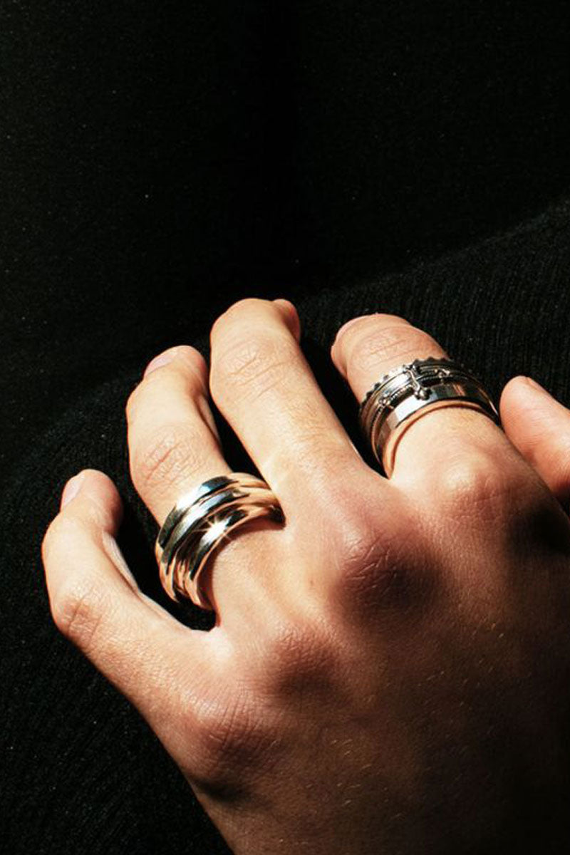 WOUND RING HAMMERED / STERLING SILVER 