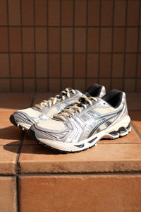 GEL-KAYANO 14 / OYSTER WHITE/STEEPLE GRAY [神戸店]