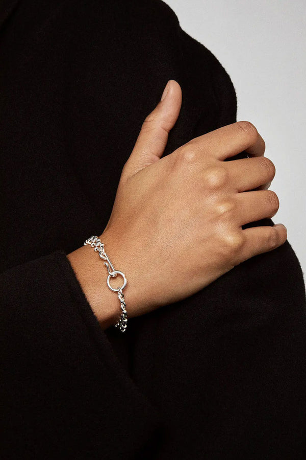 DNA BRACELET / 925 STERLING SILVER [Scheduled for May arrival]