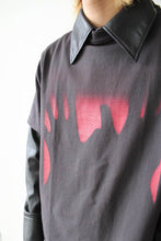 Load image into Gallery viewer, BOX T-SHIRT / RED TASTE OF HANDS PRINT