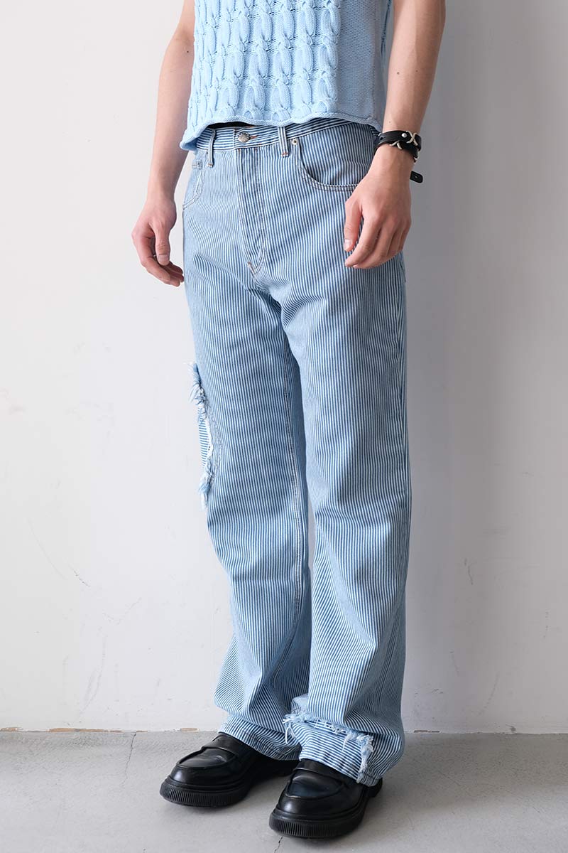 CIRCLE WINDOW JEANS / LIGHT WASH BLUE STRIPE [30% 할인]