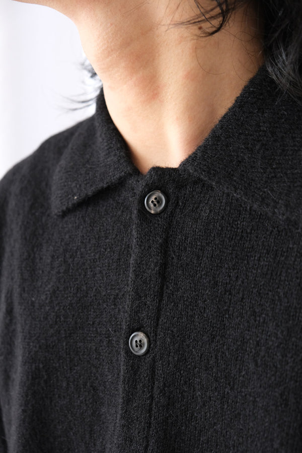 EVENING POLO / BLACK FUZZY ALPCA