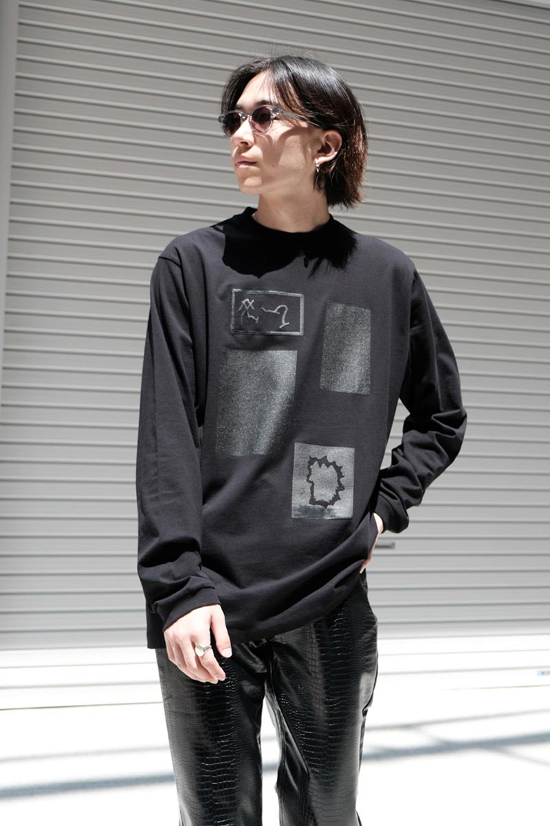 TOMOO GOKITA -'THE MUSEUM OF MORDEN ART' L/S TEE / BLACK [20%OFF]