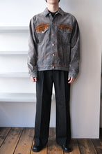 Load image into Gallery viewer, BOLD DENIM JACKET / RUST FLOCK