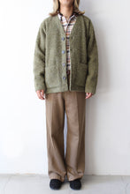 Load image into Gallery viewer, CARDIGAN / FRESH MOSS TUMBLE WOOL