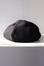 Load image into Gallery viewer, TECH WOOL BERET / BLACK 