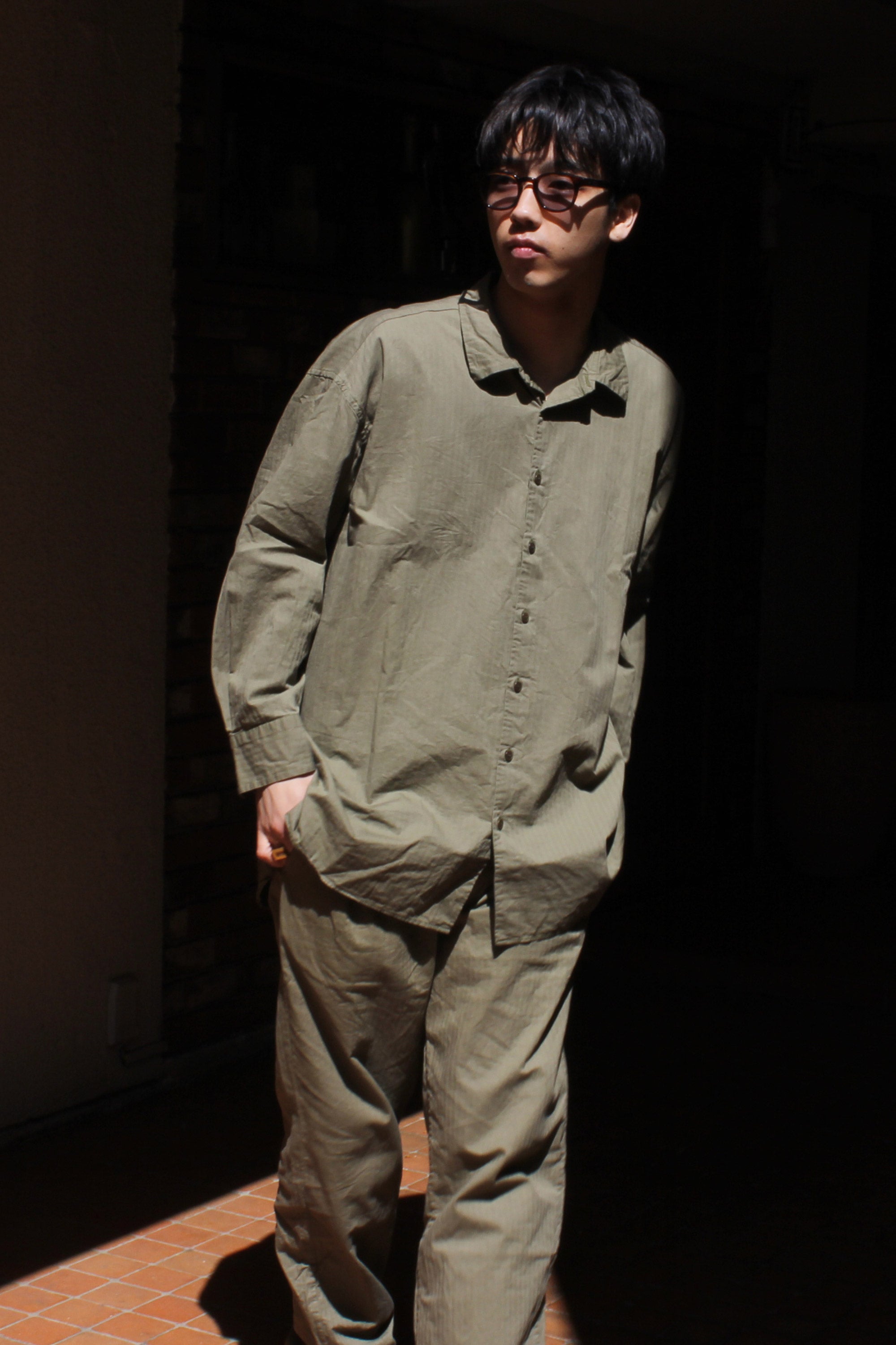 CASEY CASEY | HAMNET SHIRT -WAXY / KHAKI ワックスコットンシャツ