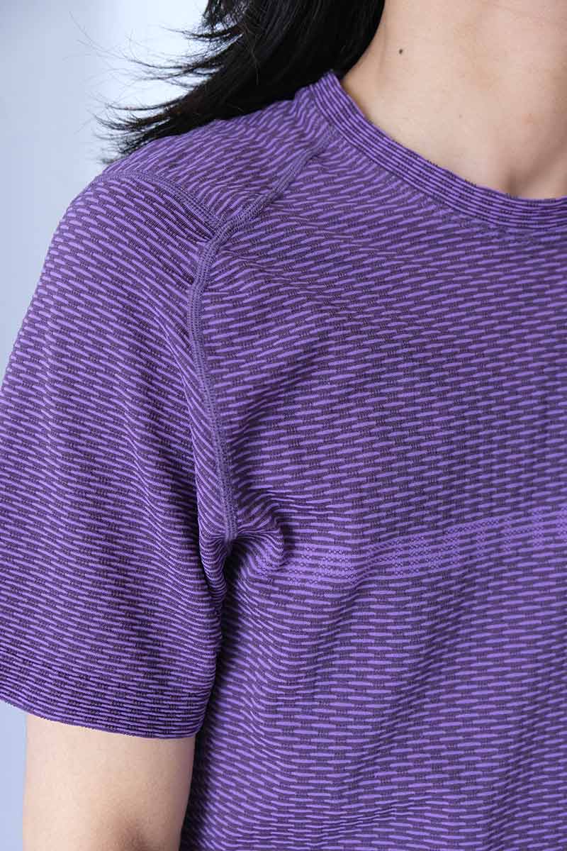 HIVEE DRYARN® LIGHTWEIGHT SEAMLESS T-SHIRT / PURPLE