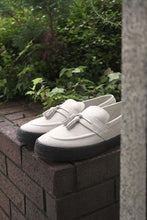 Load image into Gallery viewer, VM005 LOAFER / WHITE/BLACK