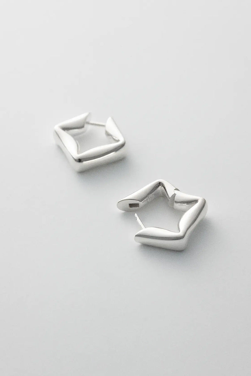 STRAW EARRINGS SMALL SINGLE / 925 STERLING SILVER [4月入荷予定]