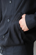 Load image into Gallery viewer, MOCK BOMBER / DRAPING BLACK LYOCELL