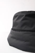 Load image into Gallery viewer, WATERPLOOF MELTON HAT / BLACK 