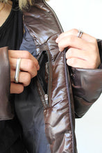 Load image into Gallery viewer, BOX JACKET / SHINY BROWN NYLON