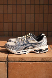 GEL-KAYANO 14 / OYSTER WHITE/STEEPLE GRAY [神戸店]