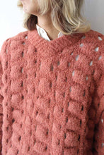 Load image into Gallery viewer, OTHELLO SWEATER / WARM BOUCLE