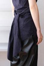 Load image into Gallery viewer, TWISTED TOP / DARK NAVY PINSTRIPE