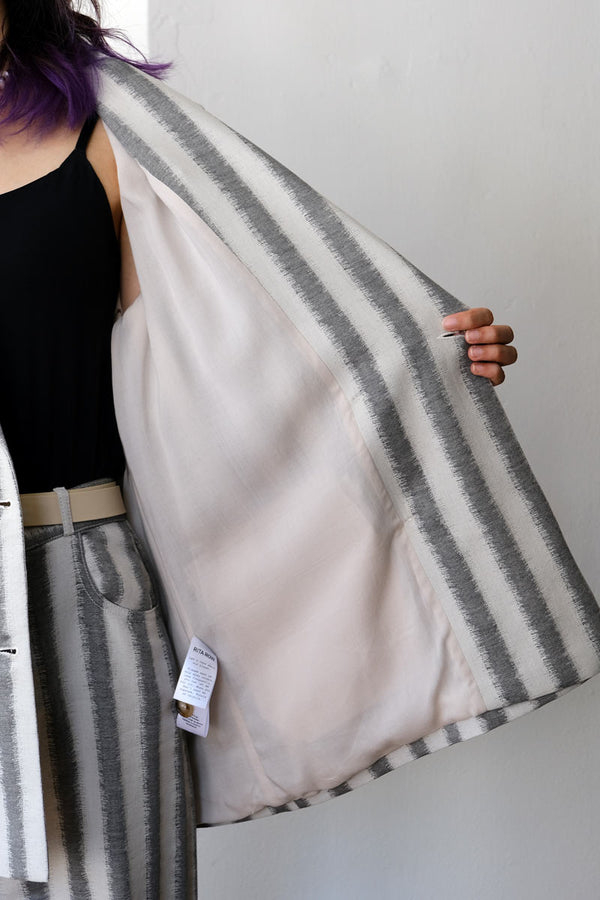 WILSON BLAZER / BLACK STRIPES [70%OFF]