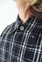 Load image into Gallery viewer, HAVEN JACKET / BLACK/WHITE HELIX FLANNEL