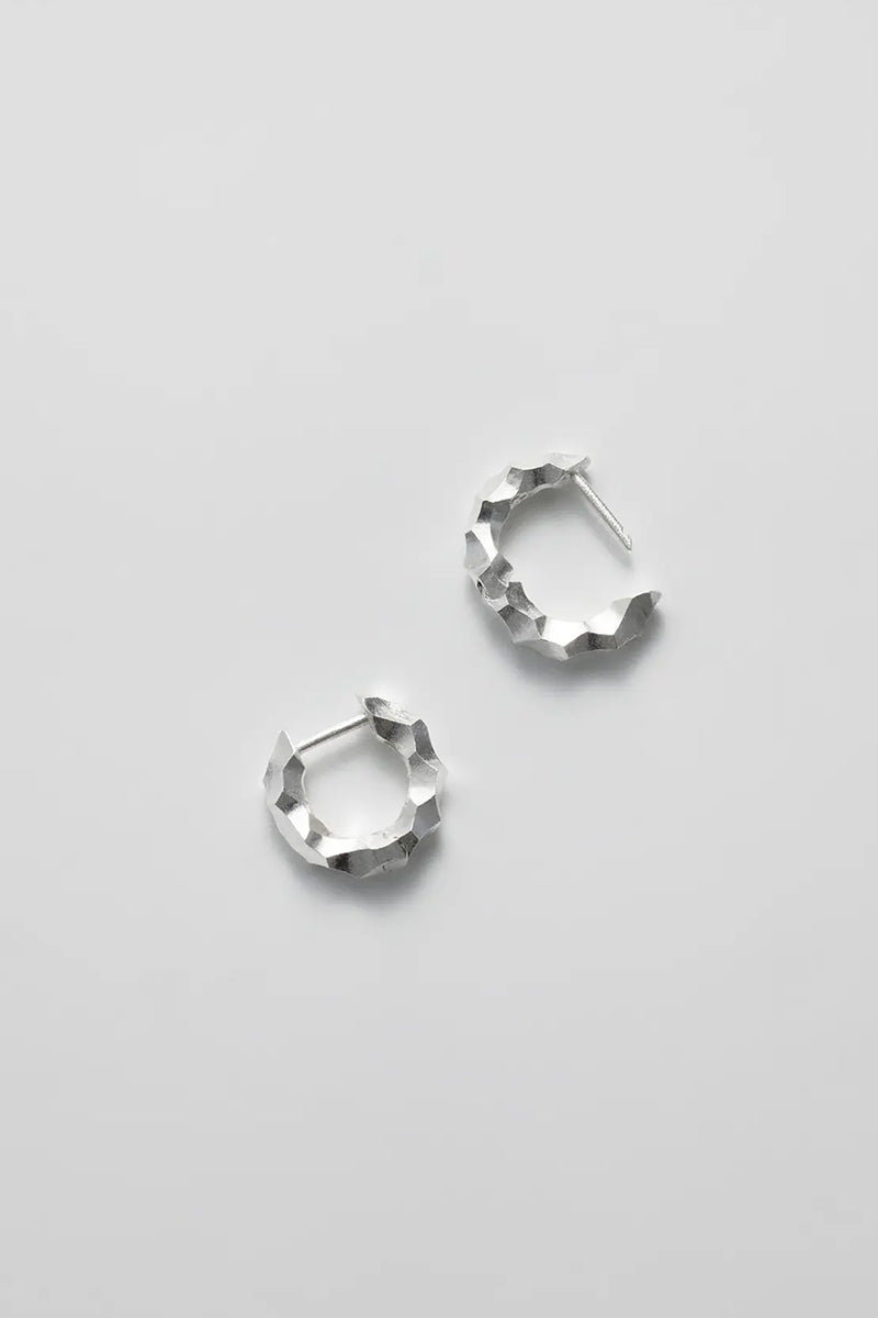 ALMOST EARRINGS SMALL SINGLE / 925 STERLING SILVER [4月入荷予定]