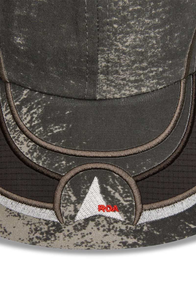 RYLI EMBROIDERED 6-PANEL CAP / WASHED BLACK