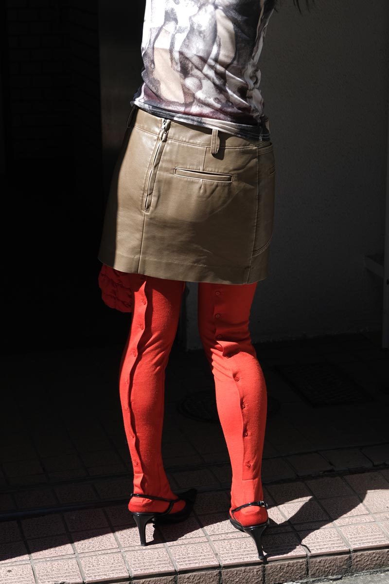 WOOL BACK BUTTON TIGHTS / RED [30% 할인]