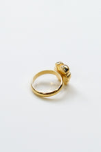 Load image into Gallery viewer, DAISY RING / 14K GOLD PLATED BRASS