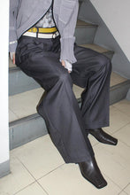 Load image into Gallery viewer, MARVELT 2TUCK SLACKS / CHARCOAL