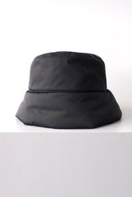 Load image into Gallery viewer, WATERPLOOF MELTON HAT / BLACK 