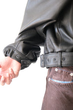 Load image into Gallery viewer, SHEEP LEATHER SHORT BLOUSON / BLACK