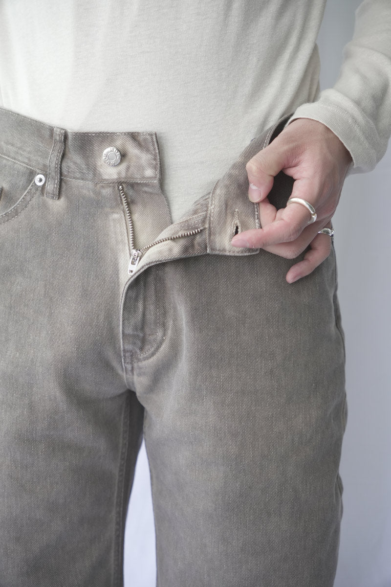 SHAKE JEANS / BROWN COLD DYE