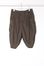 画像をギャラリービューアに読み込む, S18 NO.330 SUMMER WOOL DRAPED SHORT TROUSERS / BROWN [金沢店]