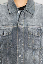 Load image into Gallery viewer, BOLD DENIM JACKET / GREY FLOCK