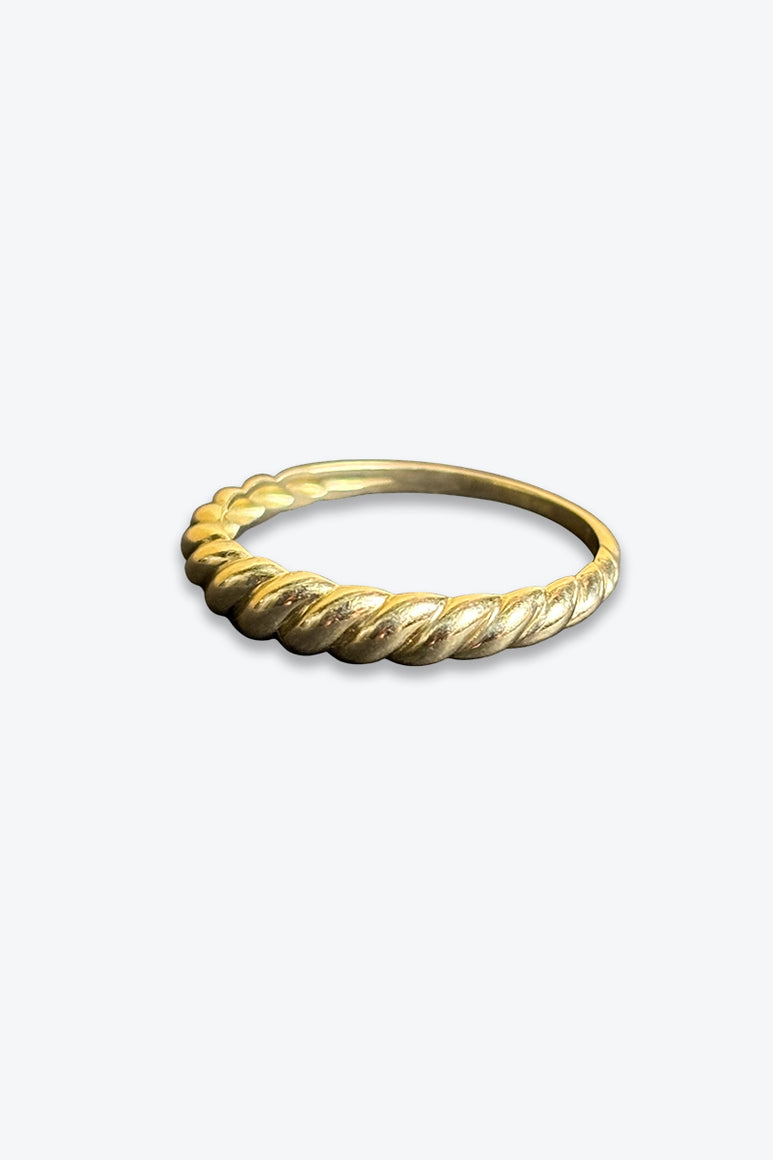 10K GOLD RING 1.41G / GOLD
