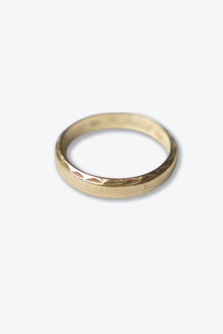 14K GOLD RING 4.3G / GOLD