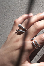 Load image into Gallery viewer, PEARL RING ONE / POLISHED SILVER
