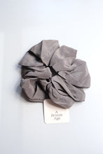 Load image into Gallery viewer, OVERSIZED SILK SCRUNCHIE / OYSTER